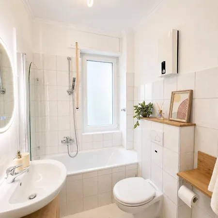 Renovierte In Ruhiger Lage Naehe Centro Апартаменты